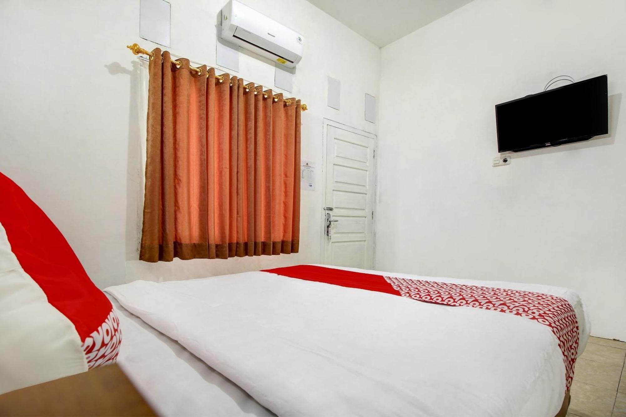 Oyo Life 3415 Penginapan Wimane Palembang Exterior foto